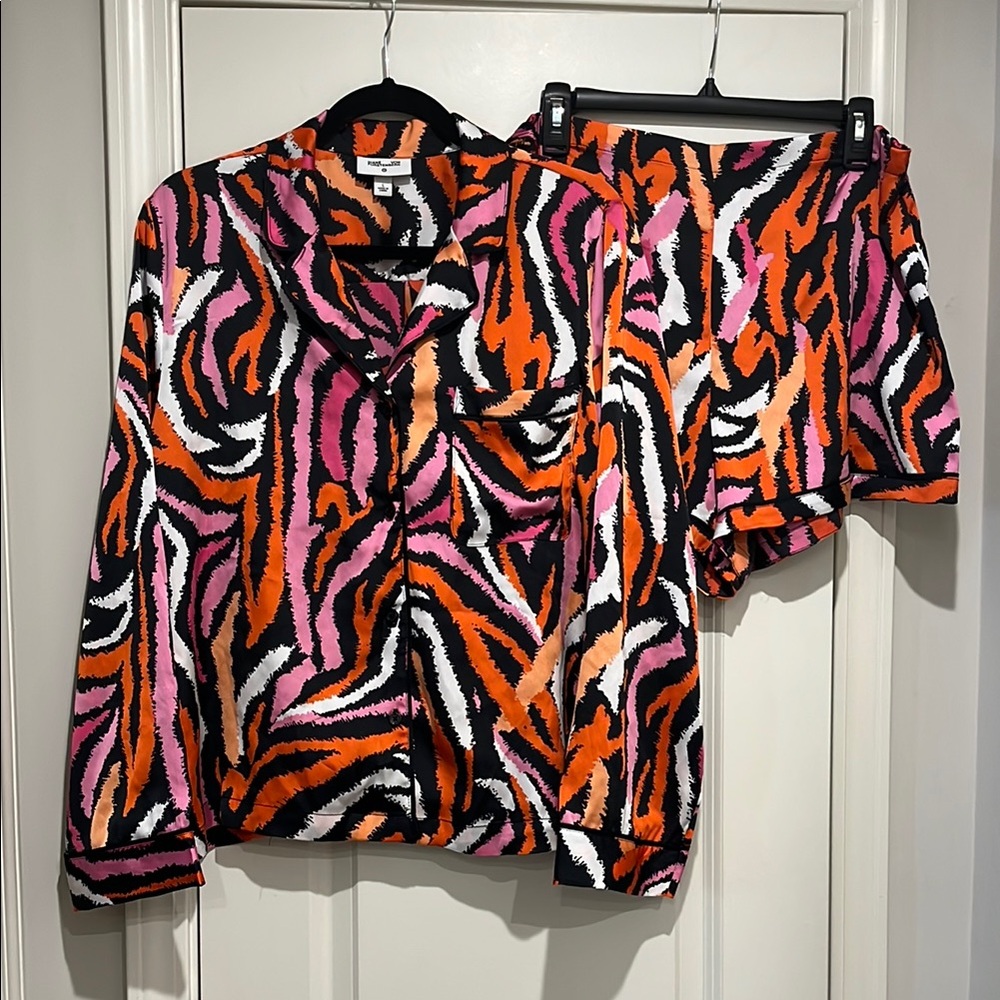 Diane Von Furstenberg Vibrant Zebra Print Pajama Set